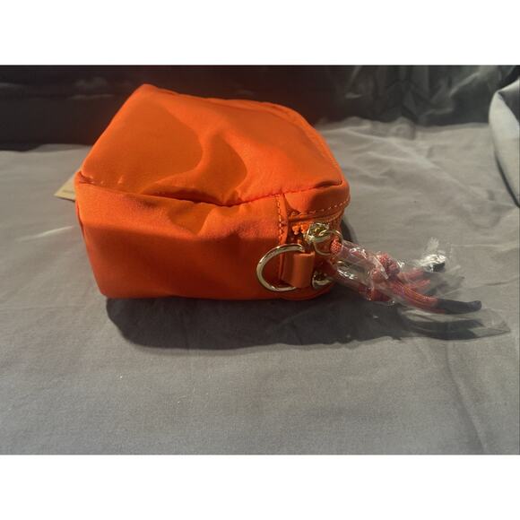 NWT Retired Rotunda Chatt Crossbody Bag Red - Picture 5 of 9